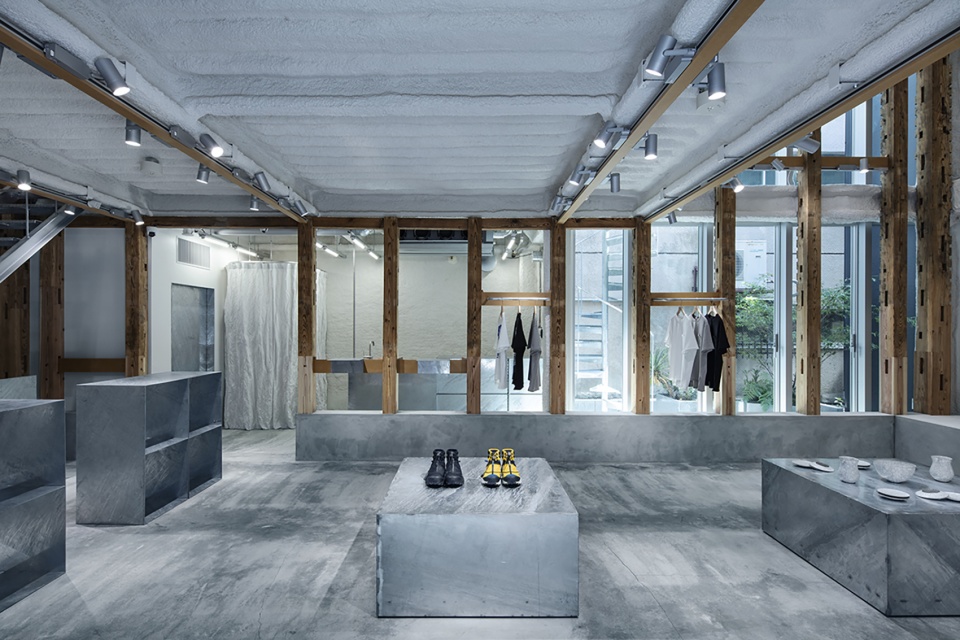 t house new balance by schemata architects on design partners