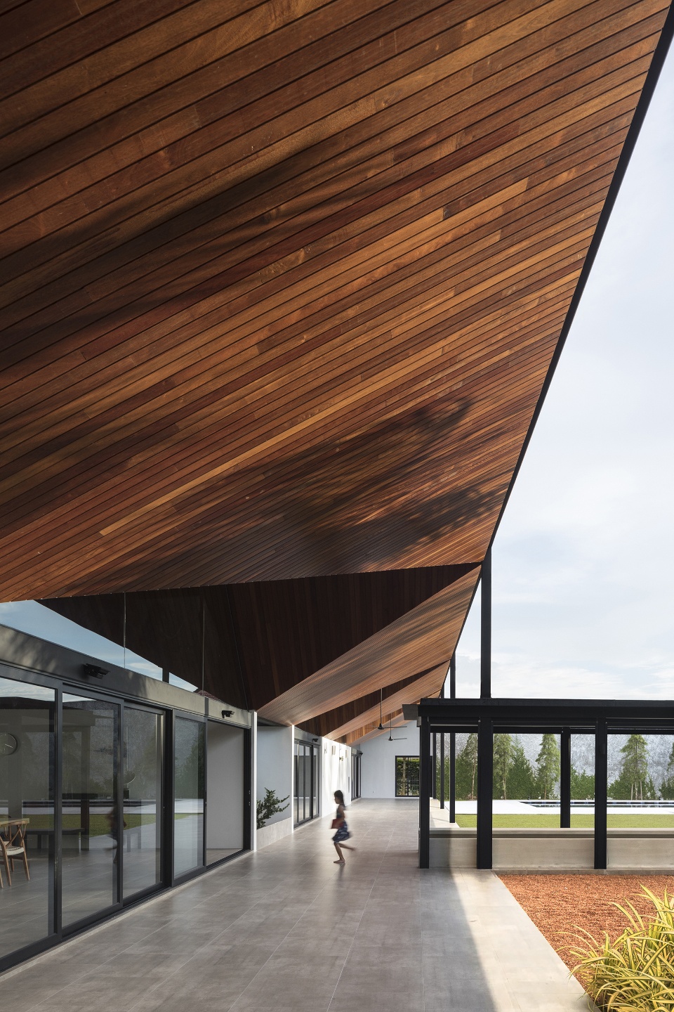 cloister house by formwerkz architects