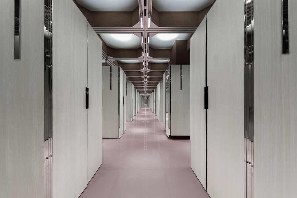 j1m5 boutique china by various associates