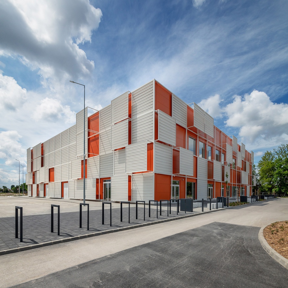 hatvan multifunctional sport and event hall by napur architect