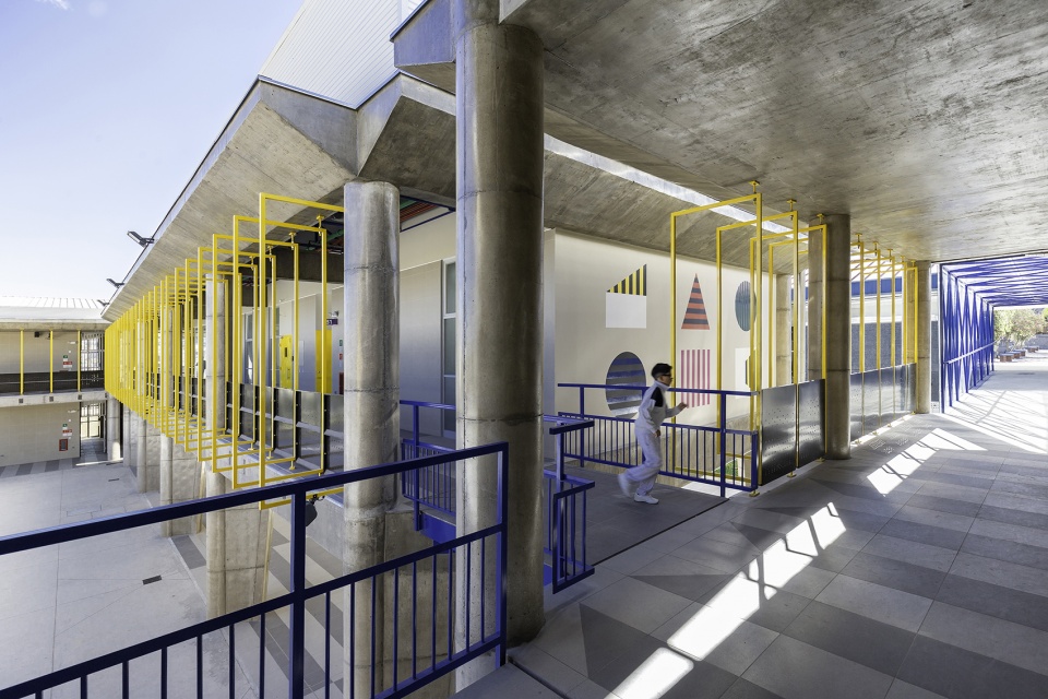 uepm quito classrooms by espinoza carvajal arquitectos