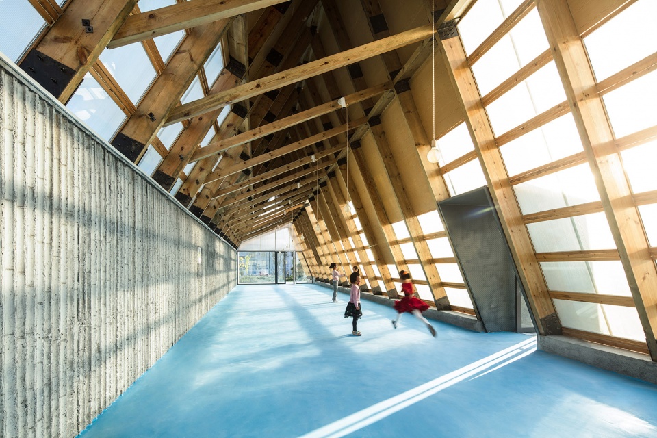 Strawberry Farm Activity Hall by Describing Architecture Studio