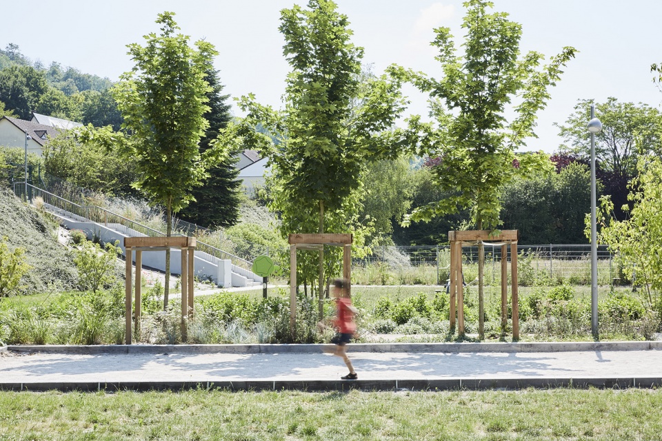 Urban Park In Grand Couronne France Espace Libre