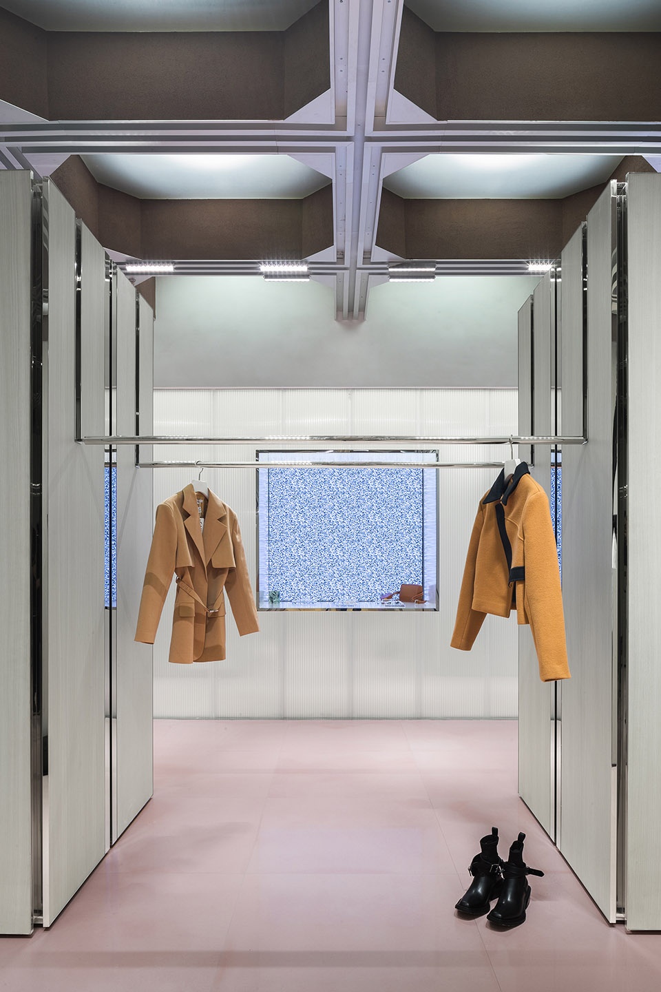 j1m5 boutique china by various associates