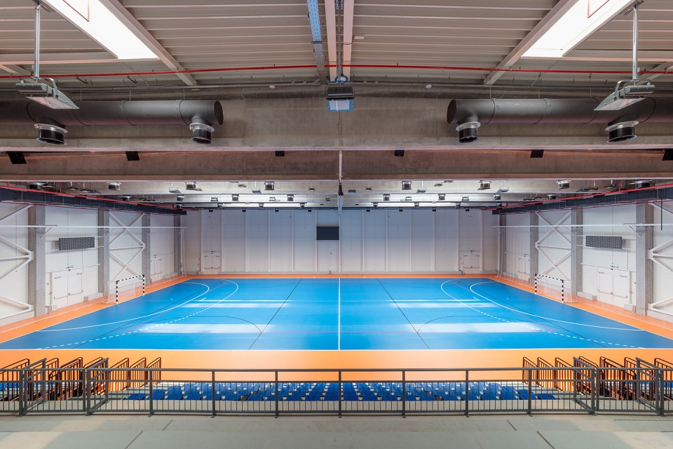 hatvan multifunctional sport and event hall by napur architect