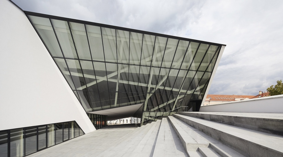 mo modern art museum by studio libeskind