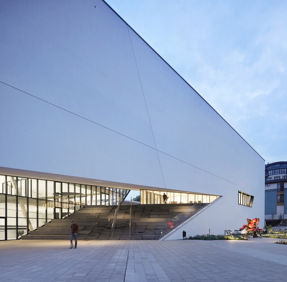 mo modern art museum by studio libeskind