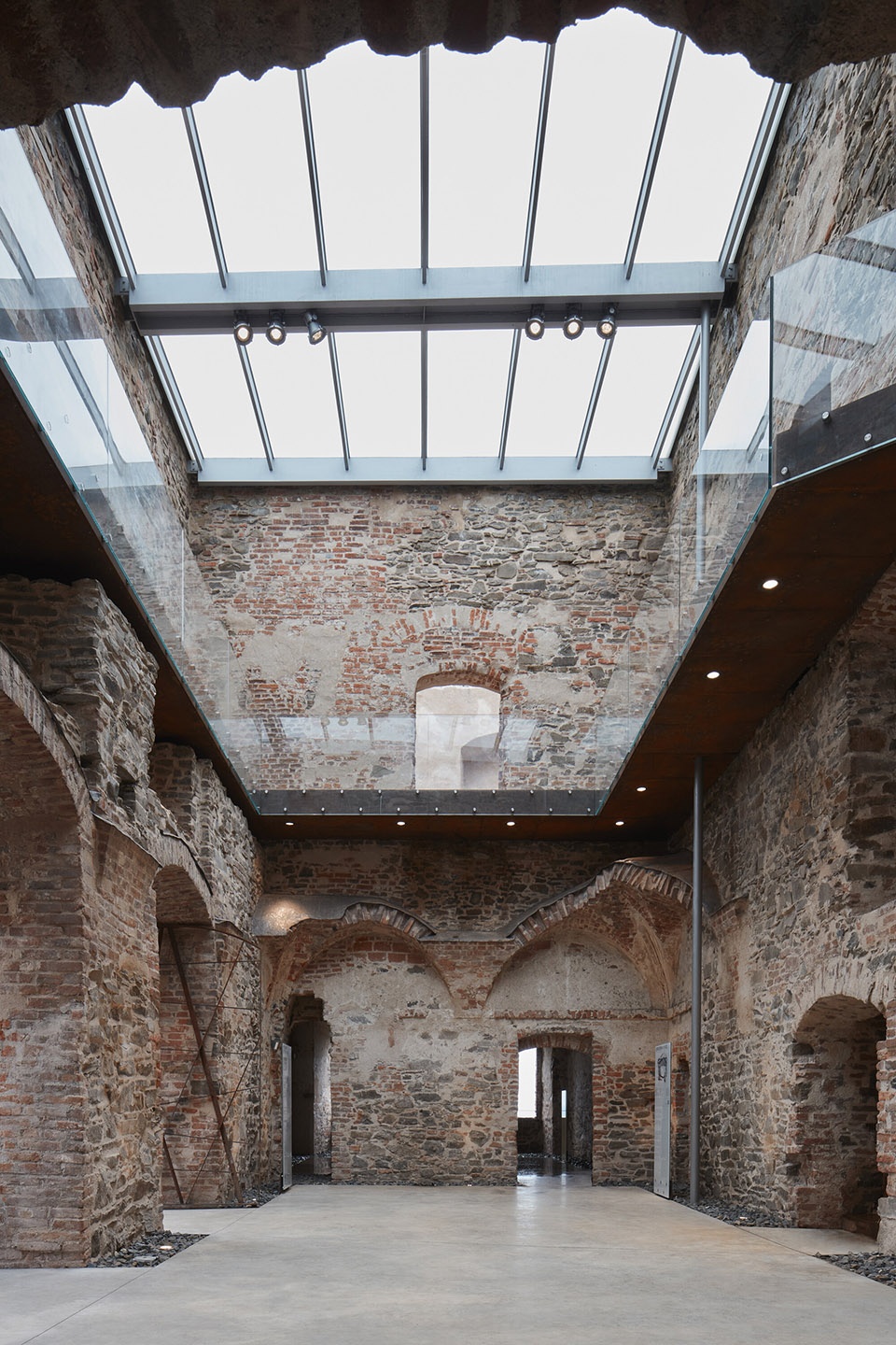 Helfstyn Castle Palace Reconstruction by atelier r
