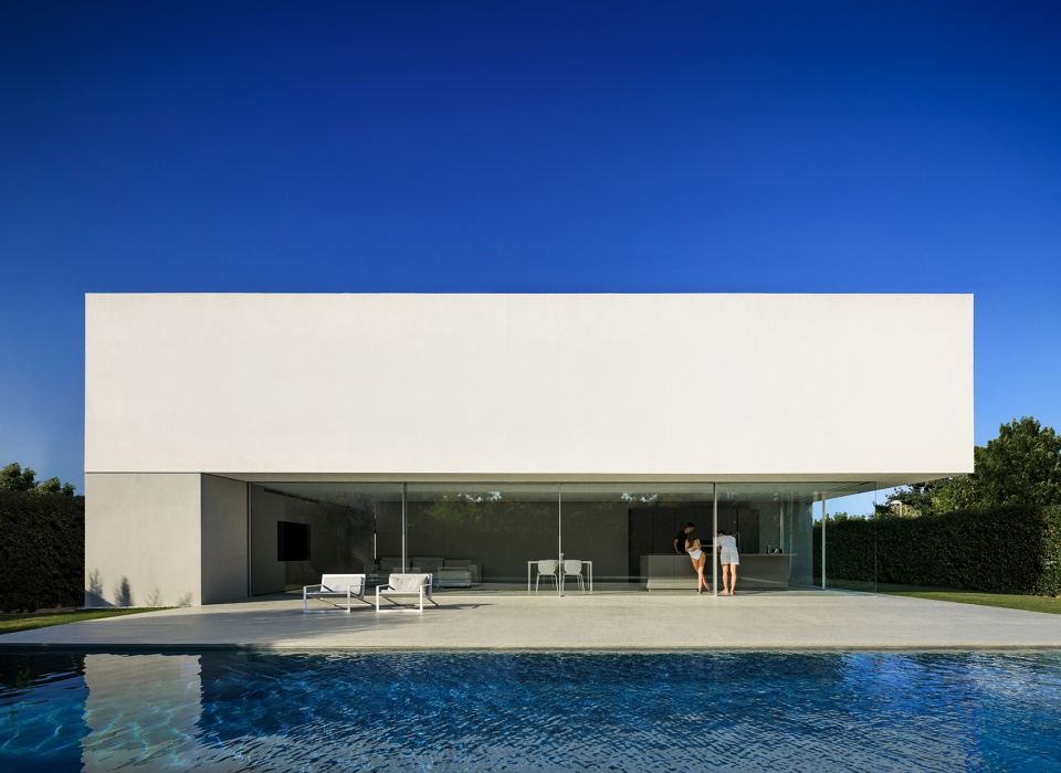 house of the silence by fran silvestre arquitectos 1