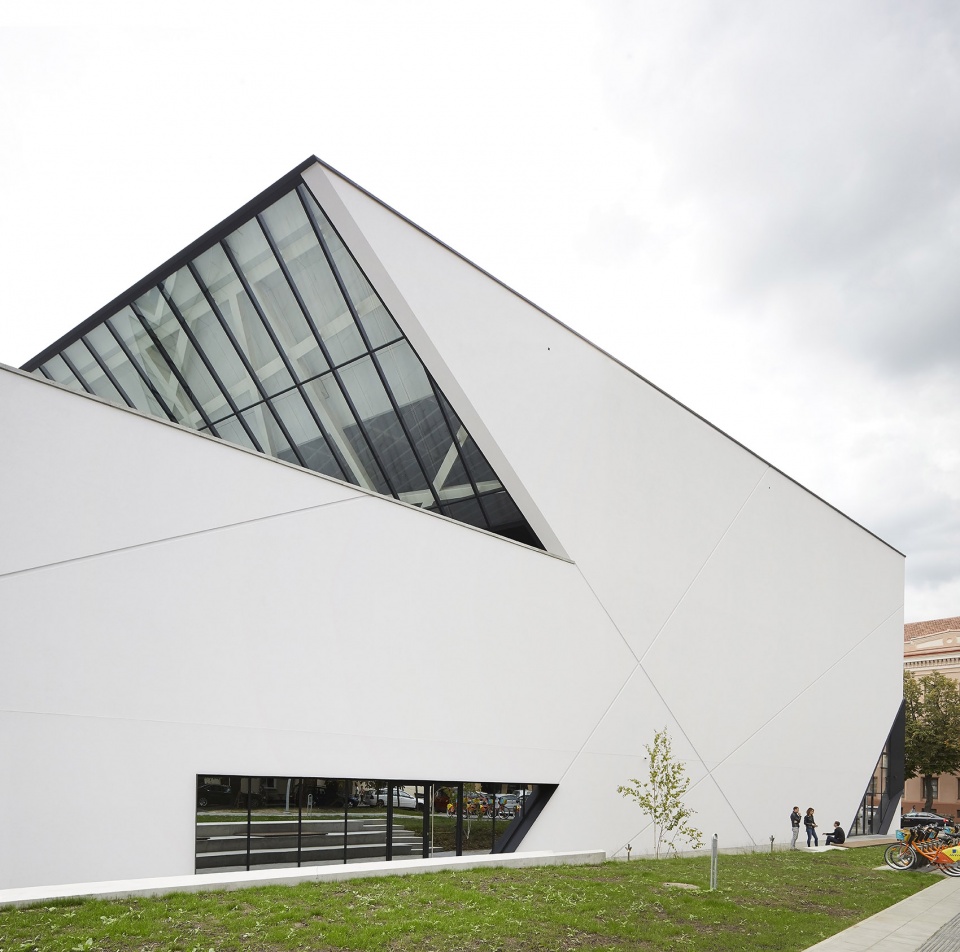 mo modern art museum by studio libeskind