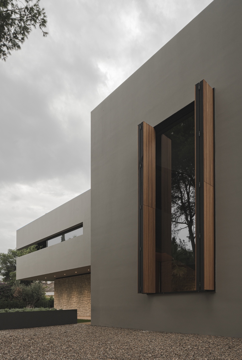 t house by francesc rife studio