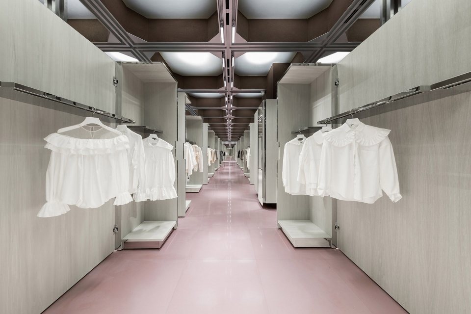 j1m5 boutique china by various associates