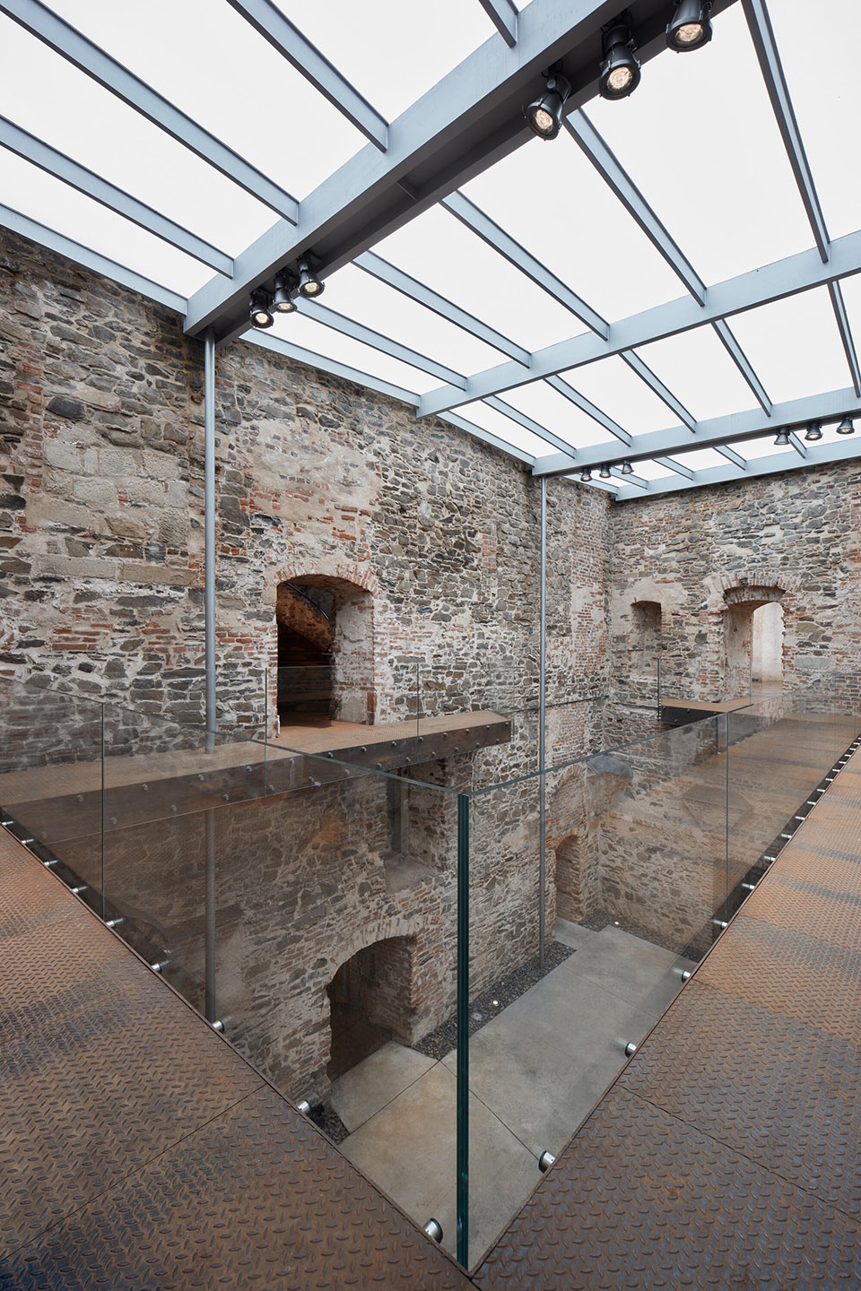 Helfstyn Castle Palace Reconstruction by atelier r