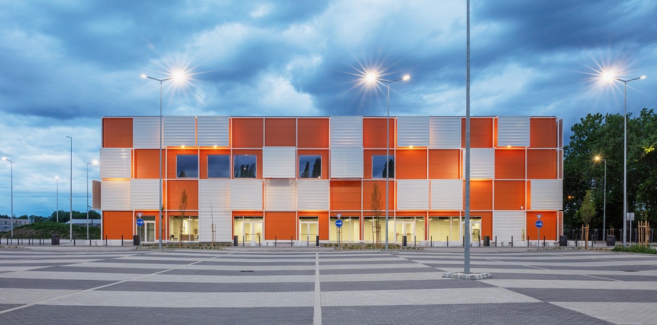 hatvan multifunctional sport and event hall by napur architect