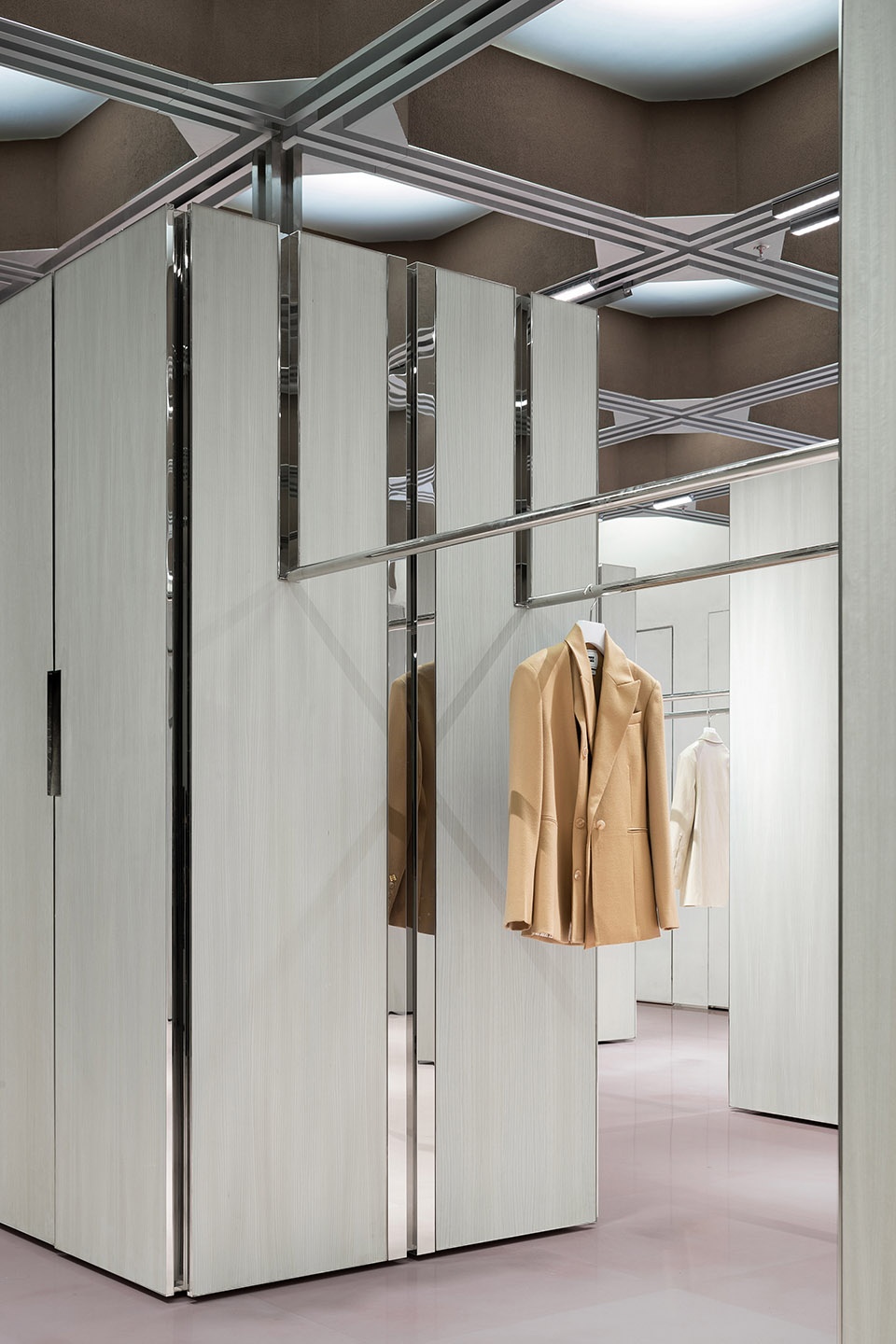 j1m5 boutique china by various associates
