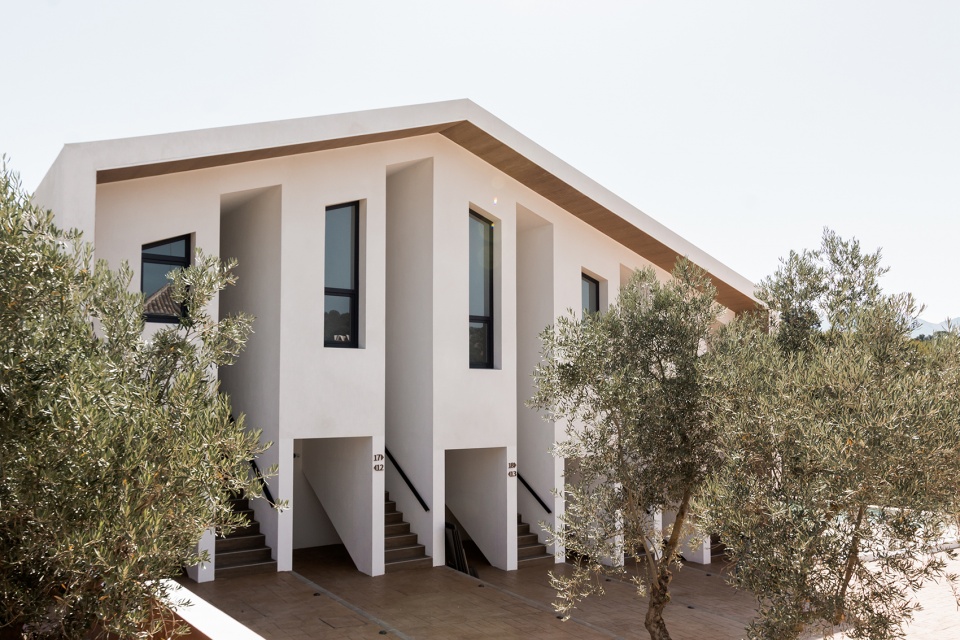 rural hotel in an olive grove by gana arquitectura