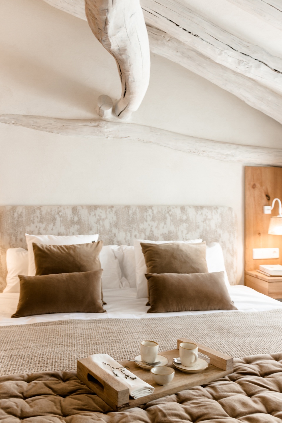 rural hotel in an olive grove by gana arquitectura