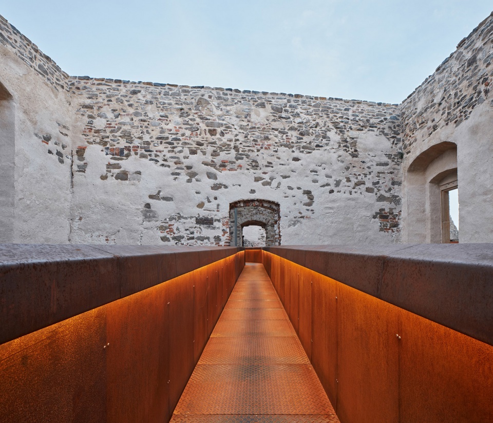 Helfstyn Castle Palace Reconstruction by atelier r