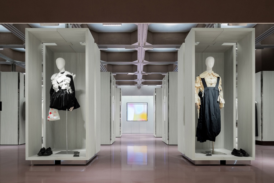 j1m5 boutique china by various associates