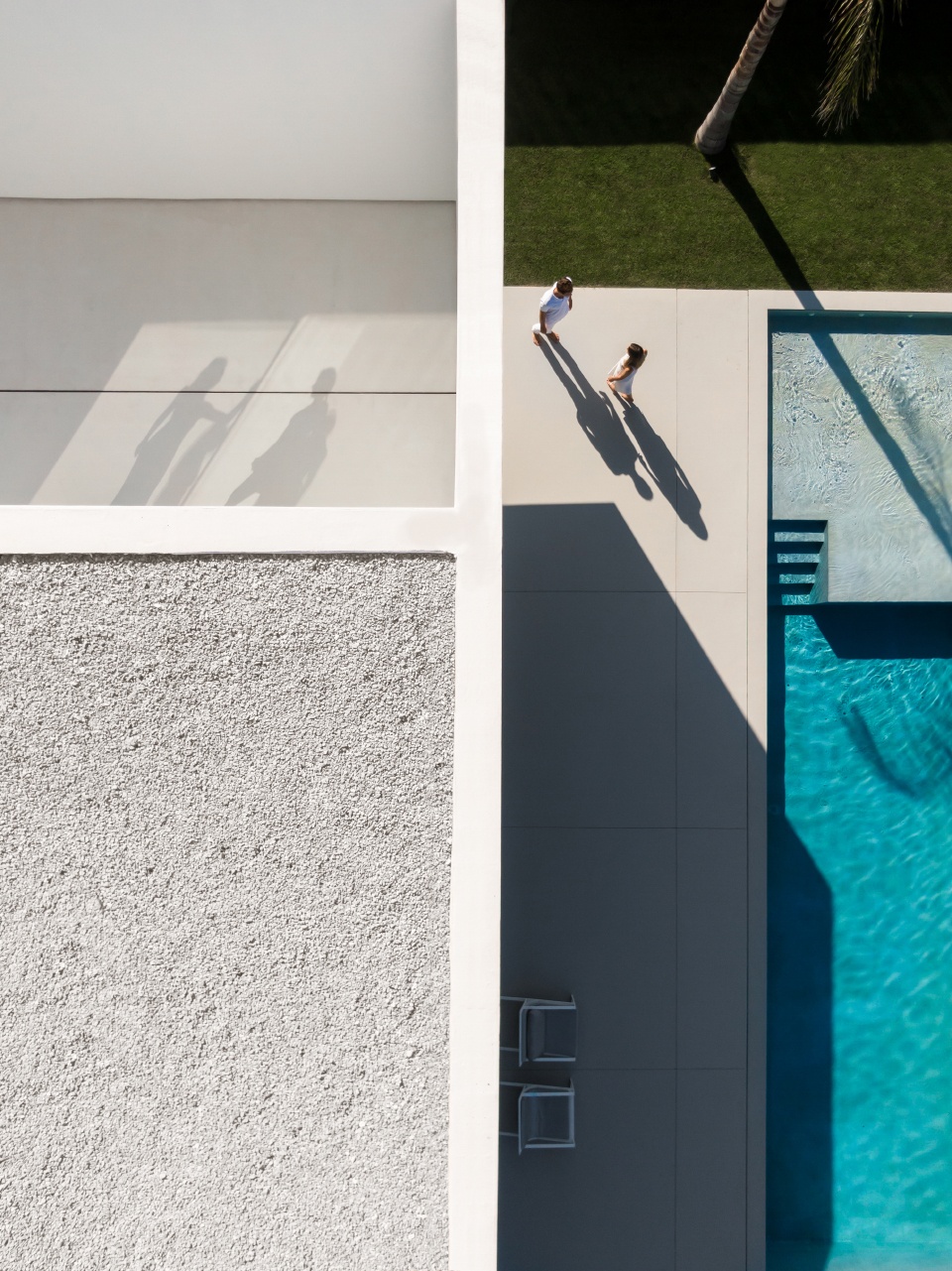 house of the silence by fran silvestre arquitectos