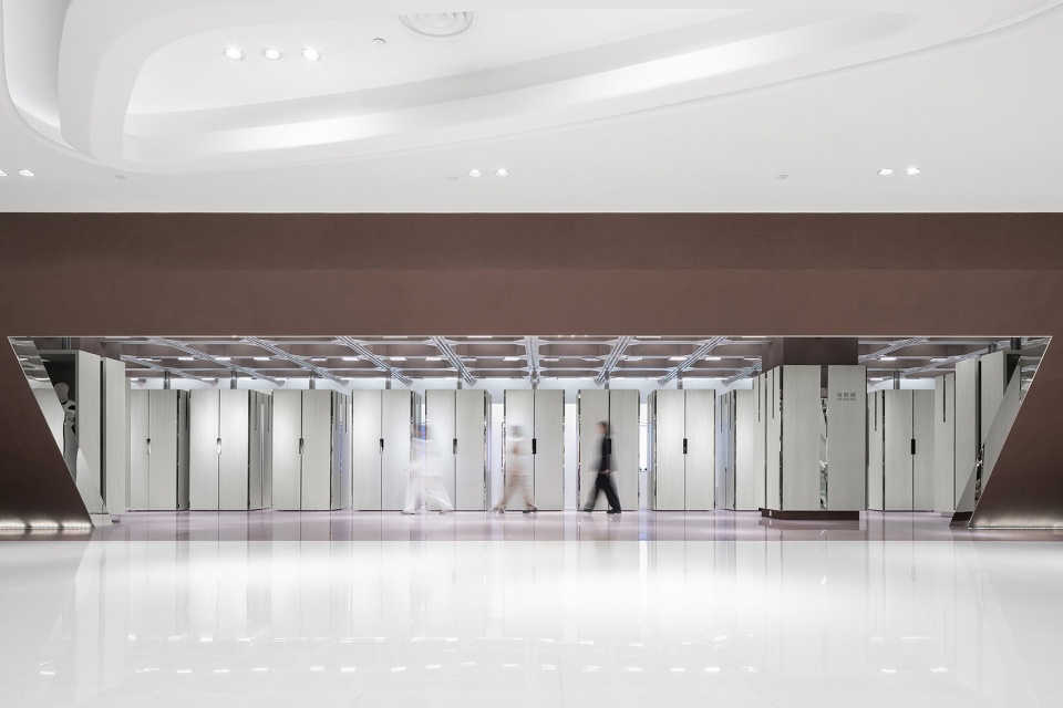 j1m5 boutique china by various associates