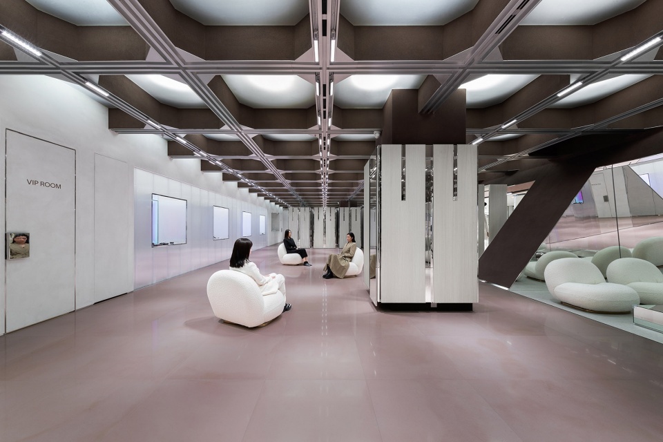 j1m5 boutique china by various associates