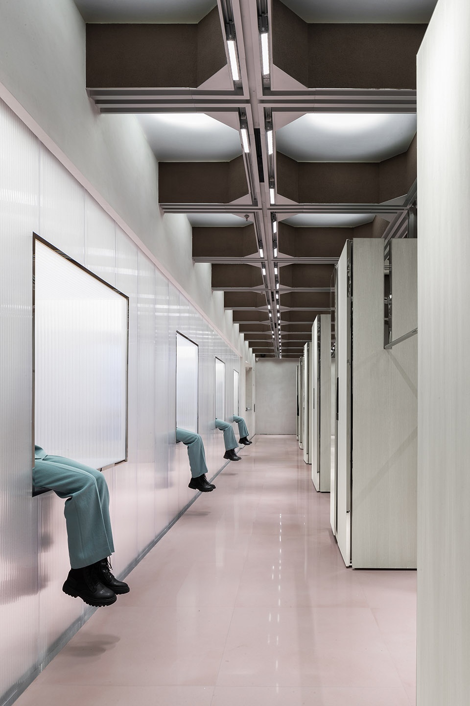 j1m5 boutique china by various associates