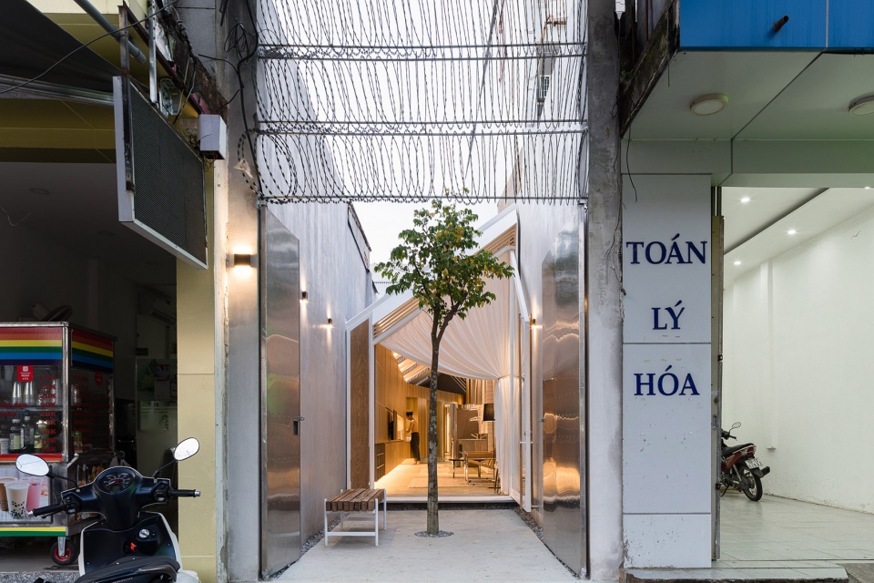303 HOUSE by SAWADEESIGN