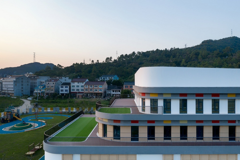 Sanmen Jiantiao Dafu Kindergarten Think Logic Design Group