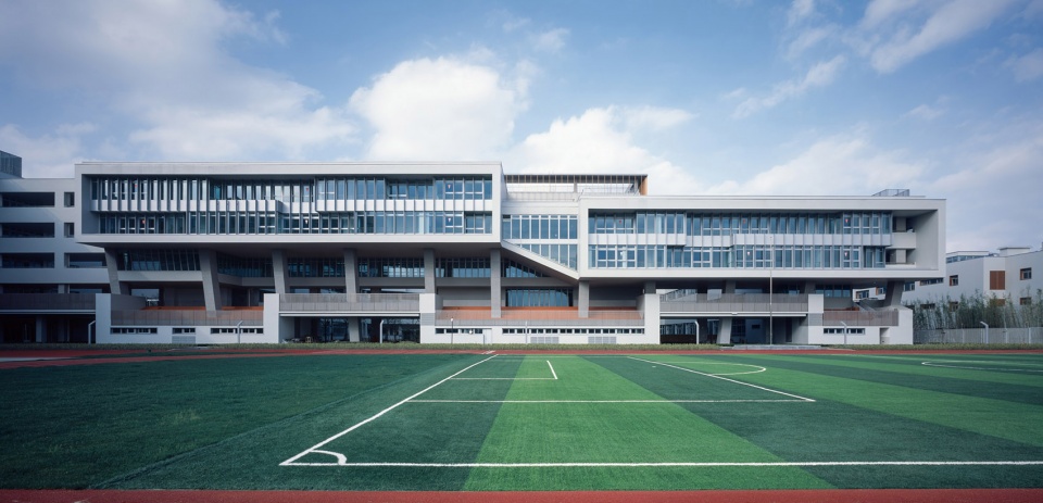 The New Bund School of No.2 Secondary School of East China Normal University Atelier Z DPLUS