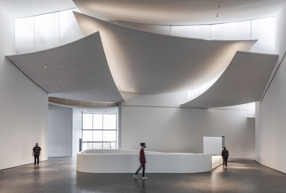 Nancy and Rich Kinder Museum Courtesy Steven Holl Architects