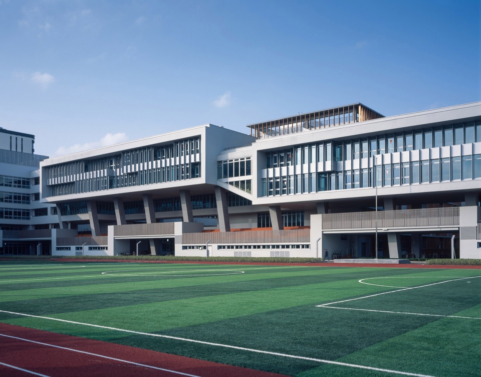 The New Bund School of No.2 Secondary School of East China Normal University Atelier Z DPLUS