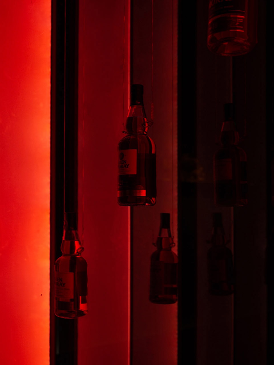 WHISPER BAR Digitectslab 1