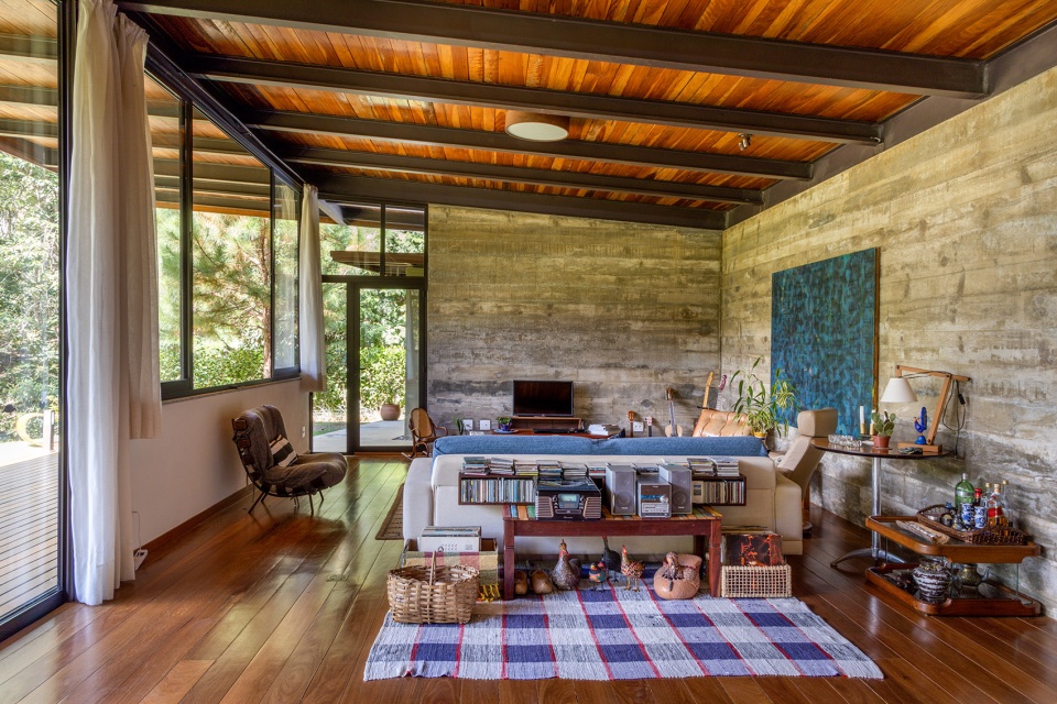 Casa no Vale das Videiras Rodrigo Simao Arquitetura