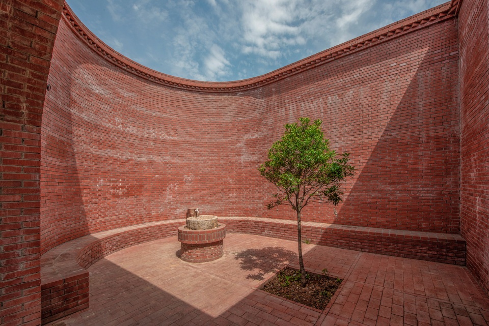 Lizigou Red Brick Ceremonial Hall KEYWORKSRENGARCH