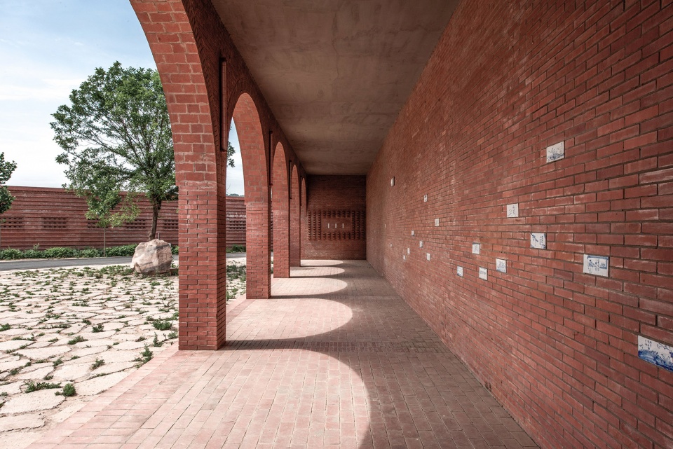 Lizigou Red Brick Ceremonial Hall KEYWORKSRENGARCH