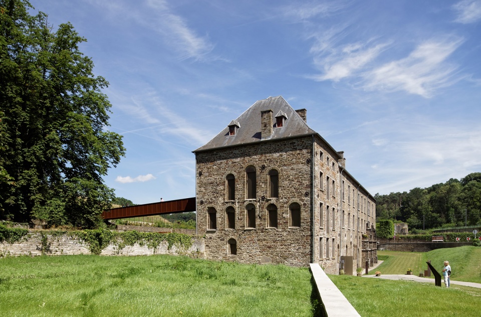 Visitor Center of Villers La ville Abbey by Binario Architectes