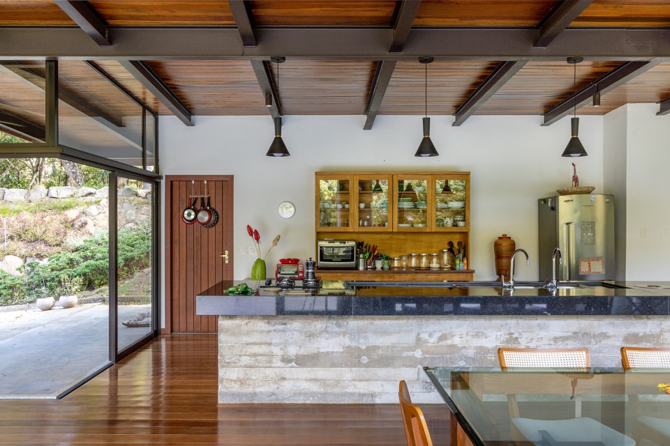 Casa no Vale das Videiras Rodrigo Simao Arquitetura