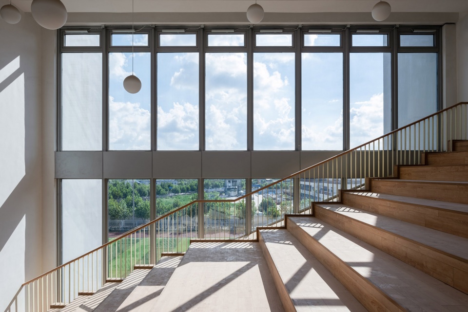 The New Bund School of No.2 Secondary School of East China Normal University Atelier Z DPLUS