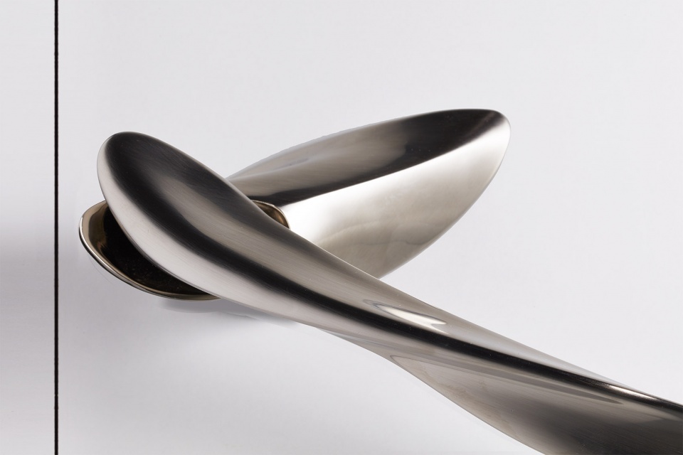the nexxa handle by zaha hadid design