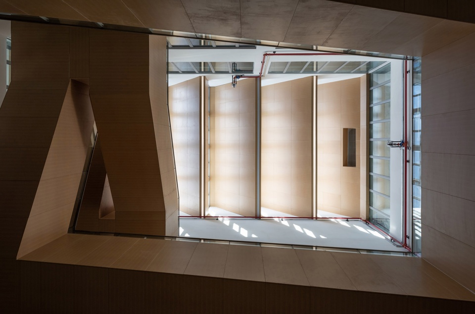 The New Bund School of No.2 Secondary School of East China Normal University Atelier Z DPLUS
