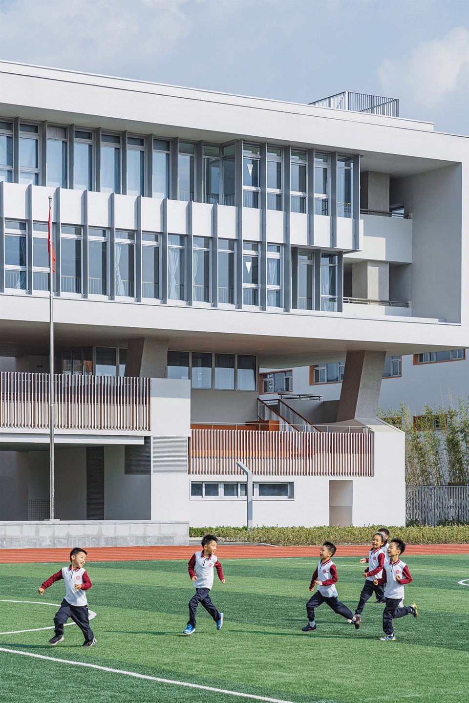 The New Bund School of No.2 Secondary School of East China Normal University Atelier Z DPLUS