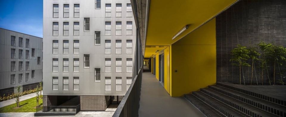 194 social dwellings in carabanchel madrid by burgos garrido