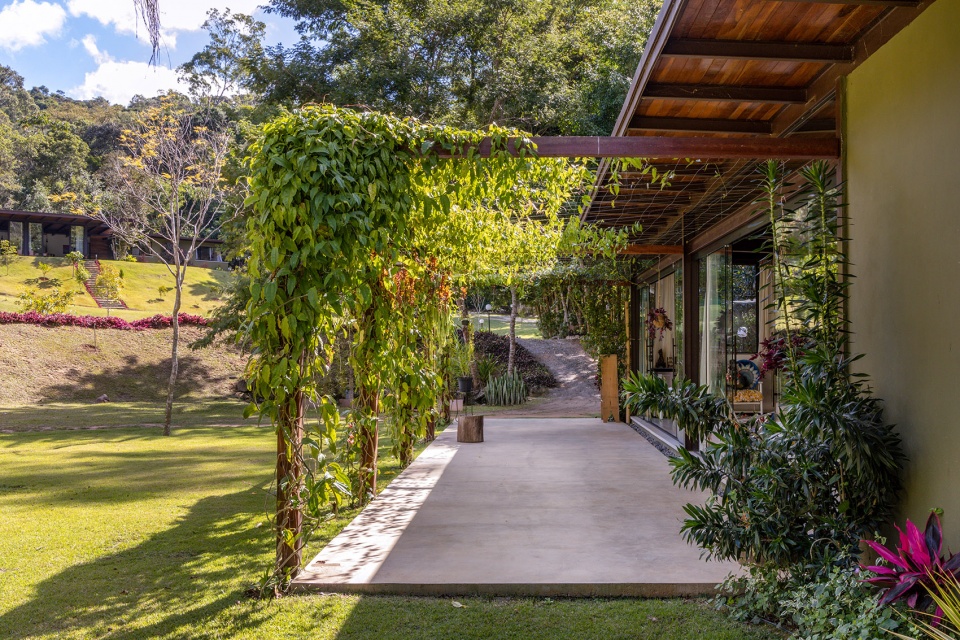 Casa no Vale das Videiras Rodrigo Simao Arquitetura