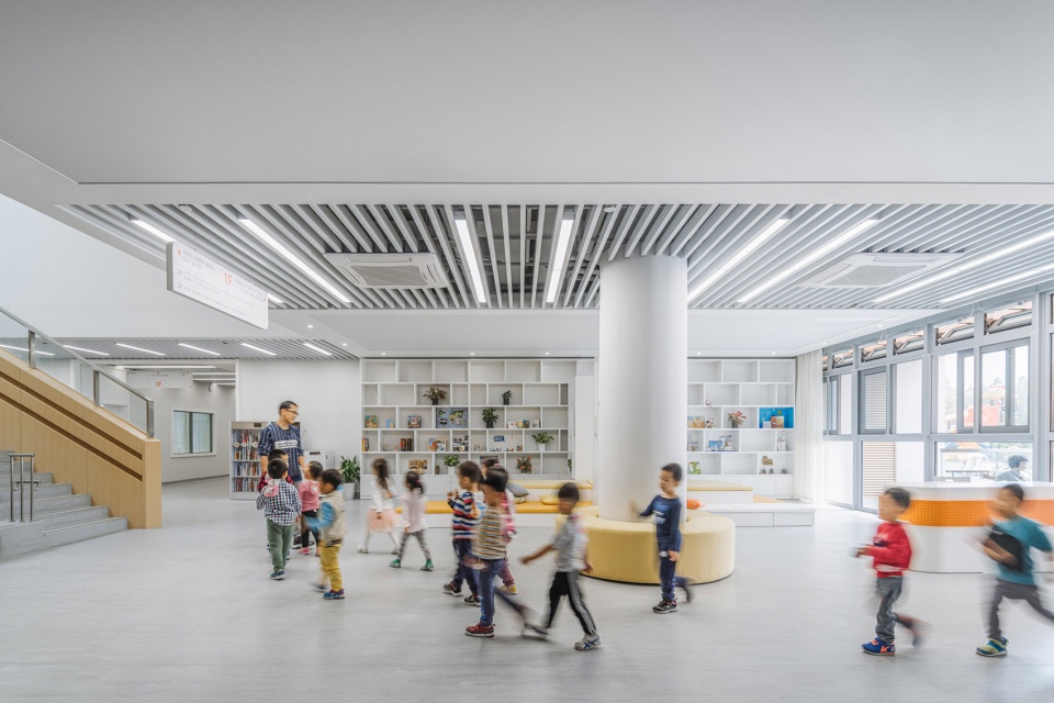 The New Bund School of No.2 Secondary School of East China Normal University Atelier Z DPLUS