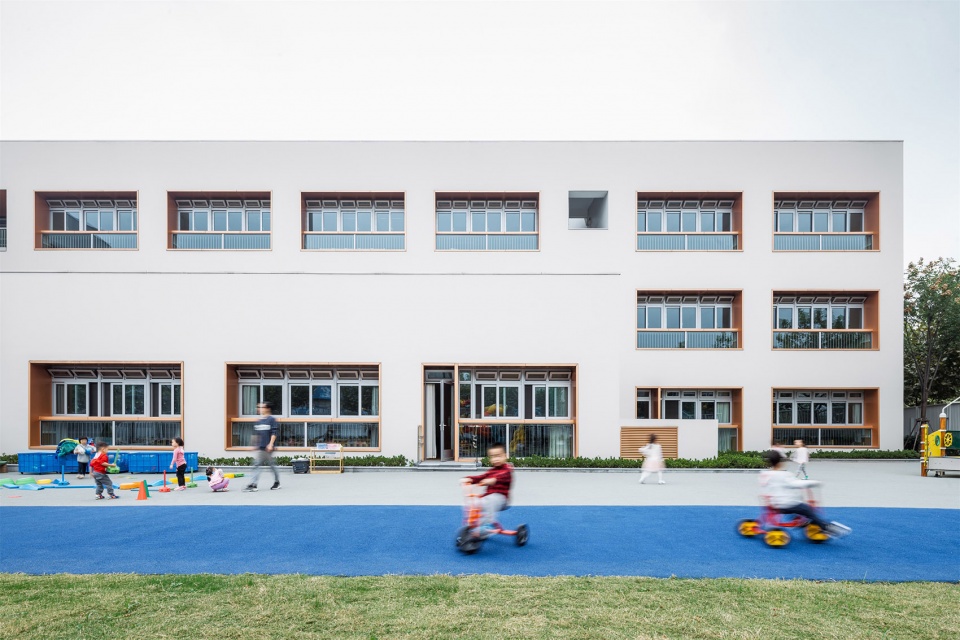 The New Bund School of No.2 Secondary School of East China Normal University Atelier Z DPLUS