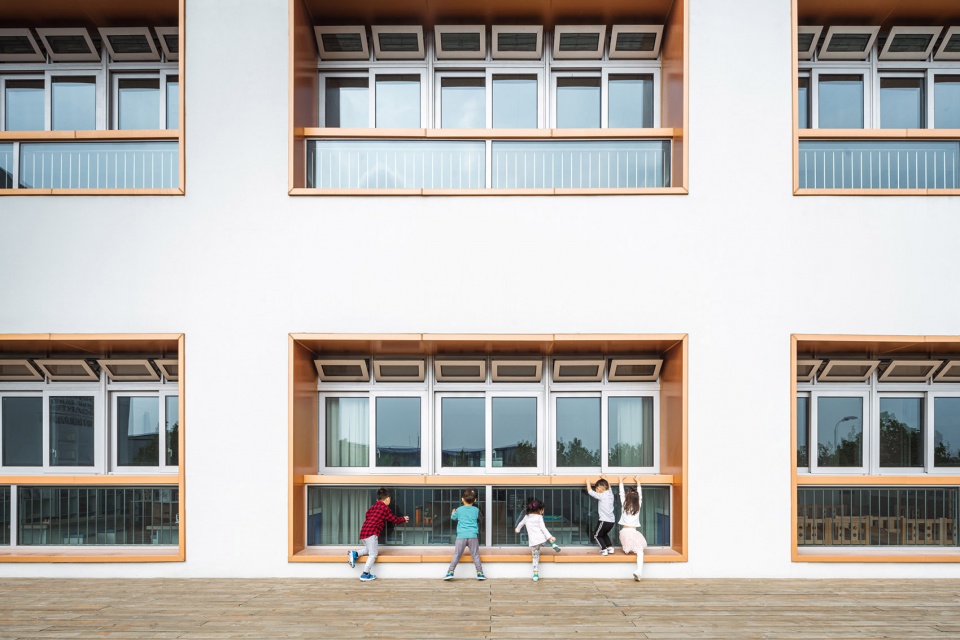The New Bund School of No.2 Secondary School of East China Normal University Atelier Z DPLUS