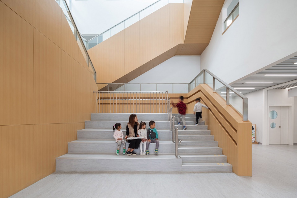 The New Bund School of No.2 Secondary School of East China Normal University Atelier Z DPLUS