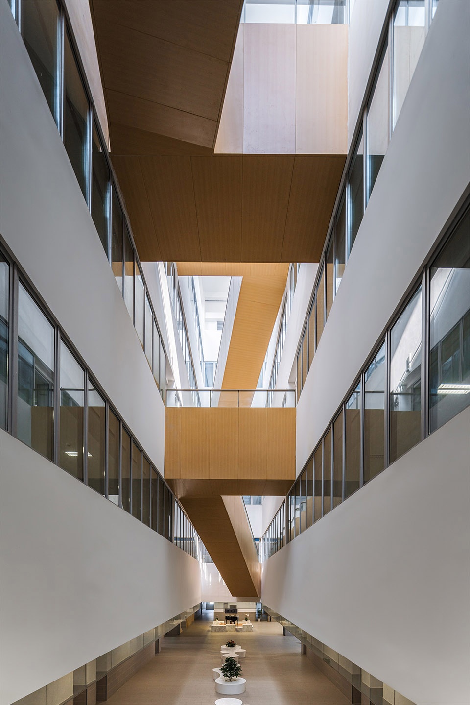 The New Bund School of No.2 Secondary School of East China Normal University Atelier Z DPLUS