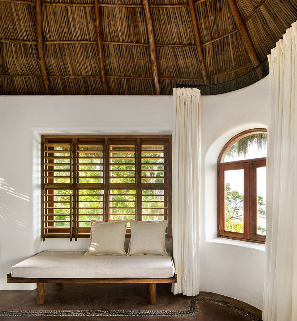 villa pelicanos mexico by main office